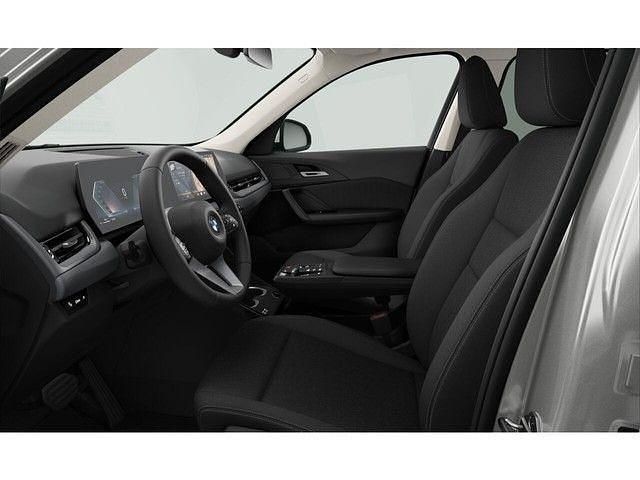 Gebraucht BMW iX1 114 kW (156 PS) 2024 Weiß SUV