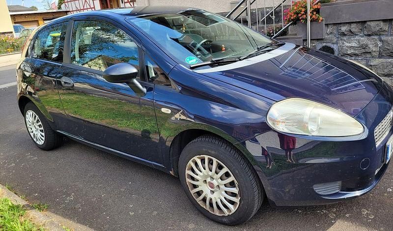 Blau Gebraucht 2009 Fiat Grande Punto Active Kleinwagen | 2.000 € (Fairer Preis) - Bild 1/4