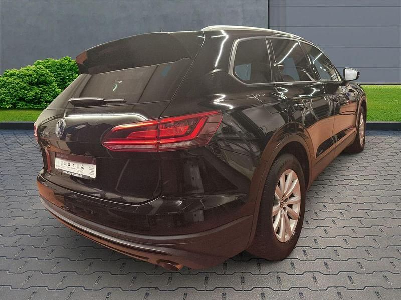 Gebraucht VW Touareg Basis 231 PS (169 kW) 2019 Schwarz SUV