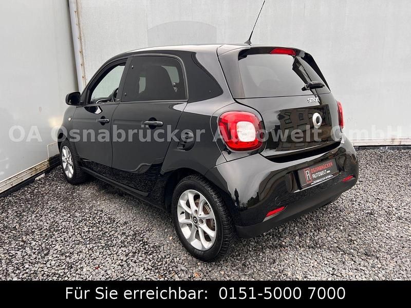 Second-hand Smart ForFour 90 CP (66 kW) 2016 Negru Hatchback