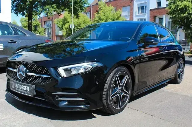 Gebraucht Mercedes A250 AMG line 224 PS (164 kW) 2020 Schwarz Limousine