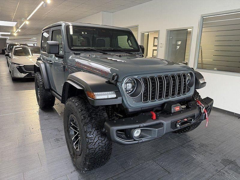 Grau Neu 2025 Jeep Wrangler Rubicon SUV | 74.800 € (Teuer) - Bild 1/4