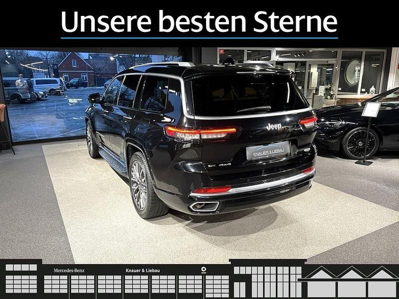 Gebraucht Jeep Grand Cherokee Summit 364 PS (267 kW) 2022 Diamond black crystal p/c SUV