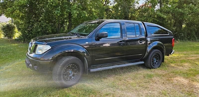 Schwarz Gebraucht 2006 Nissan Navara Abholung | 8.000 € (Fairer Preis) - Bild 1/4