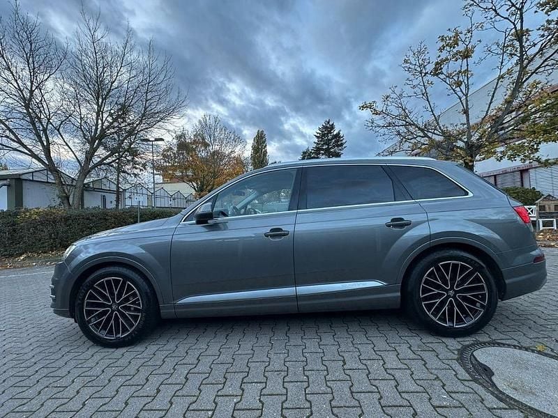 Gebraucht Audi Q7 S-Line 272 PS (200 kW) 2015 Grau SUV