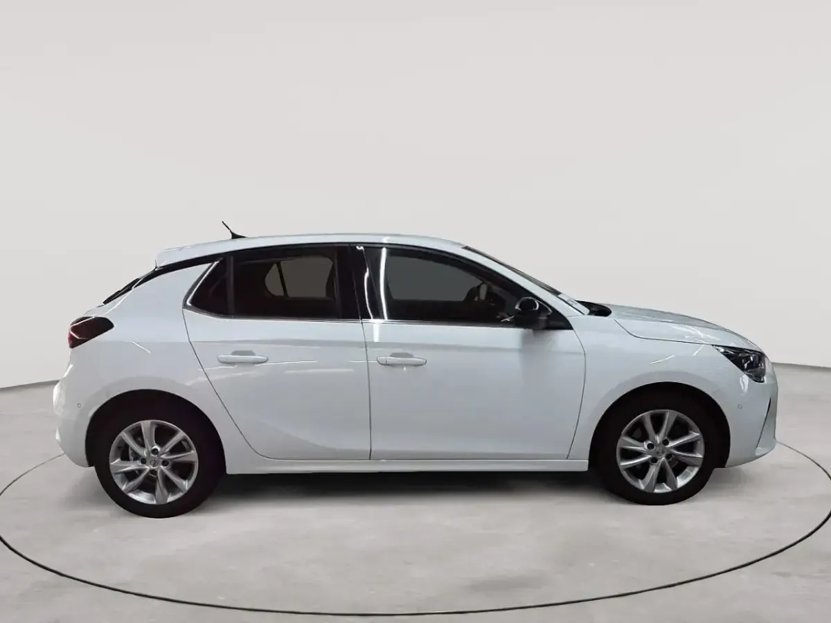 Gebraucht Opel Corsa Elegance 102 PS (75 kW) 2023 Arktis weiß Kleinwagen