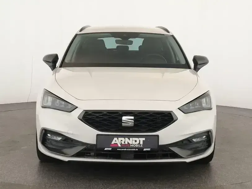 Gebraucht Seat Leon FR 150 PS (110 kW) 2024 Weiß Limousine