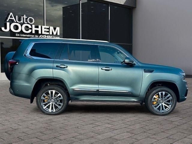 Neu Baic BJ60 269 PS (197 kW) 2025 Grün SUV