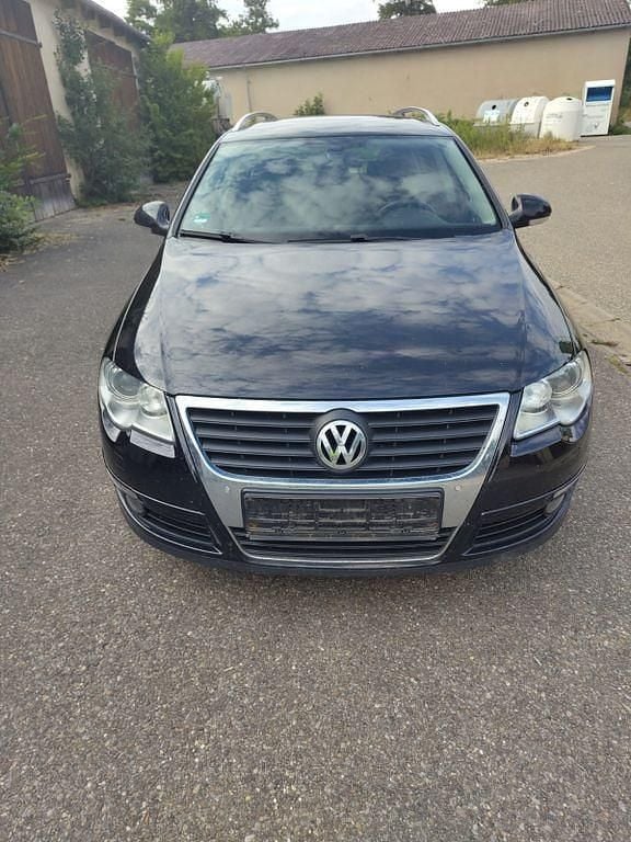 Schwarz Gebraucht 2010 VW Passat Sportline Kombi | 5.000 € (Fairer Preis) - Bild 1/4