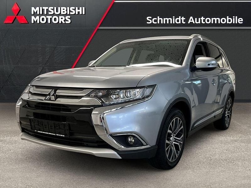 Cool silber (metallic) Gebraucht 2016 Mitsubishi Outlander Plus SUV | 14.370 € (Guter Preis) - Bild 1/4