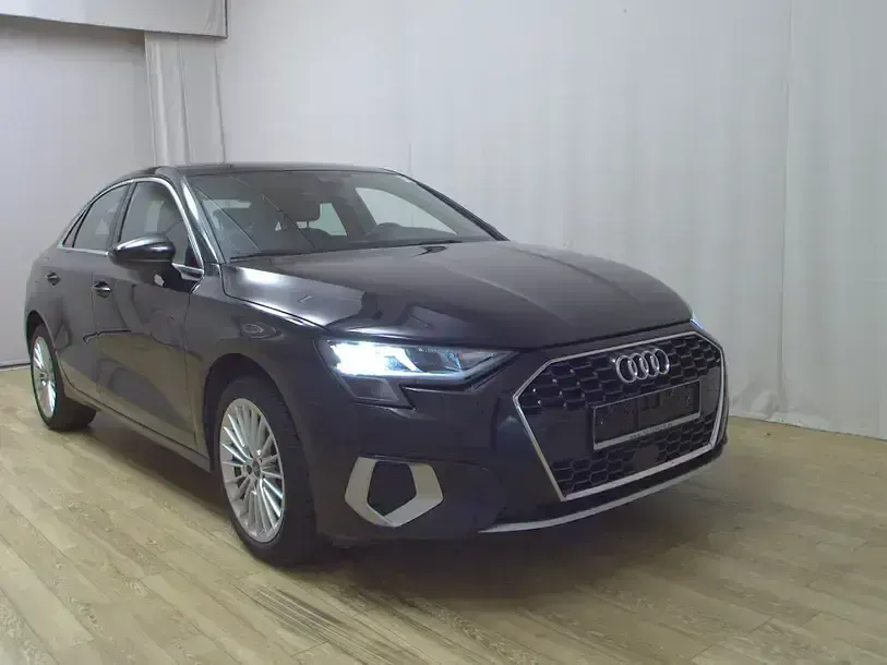Używany Audi A3 Advanced 110 KM (80 kW) 2022 Czarny Sedan/Limuzyna