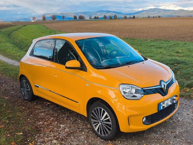 Gelb Gebraucht 2022 Renault Twingo Intens Kleinwagen | 9.999 € (Superpreis) - Bild 1/4