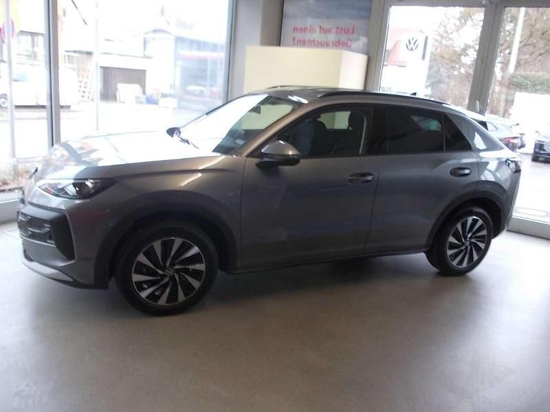 Neu VW T-Roc Life 116 PS (85 kW) 2026 Wolfgrey (grau) SUV