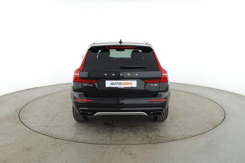 Gebraucht Volvo XC60 R-Design 190 PS (139 kW) 2018 Schwarz SUV