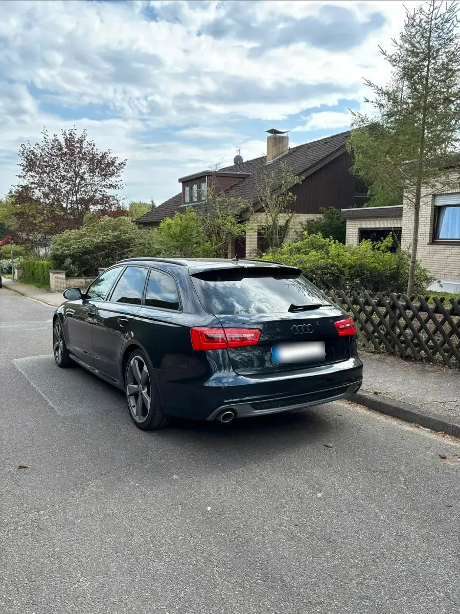 Gebraucht Audi A6 S-Line 245 PS (180 kW) 2012 Blau Kombi