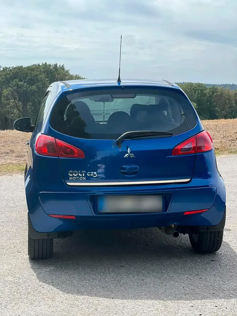 Gebraucht Mitsubishi Colt 73 PS (53 kW) 2006 Blau Kleinwagen