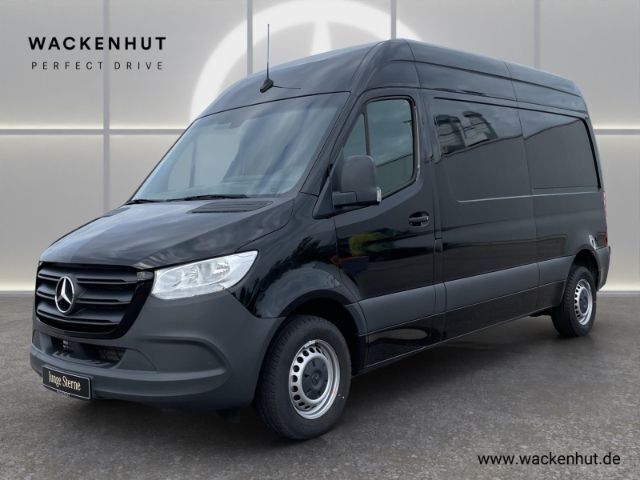 Schwarz Gebraucht 2023 Mercedes Sprinter Van | 46.291 € (Teuer) - Bild 1/4