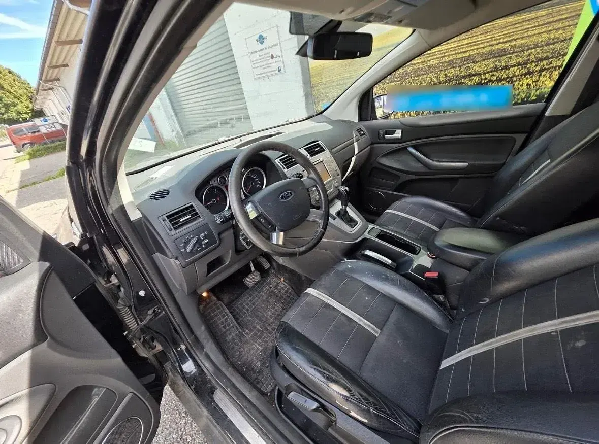 Gebraucht Ford Kuga 140 PS (102 kW) 2011 Schwarz SUV