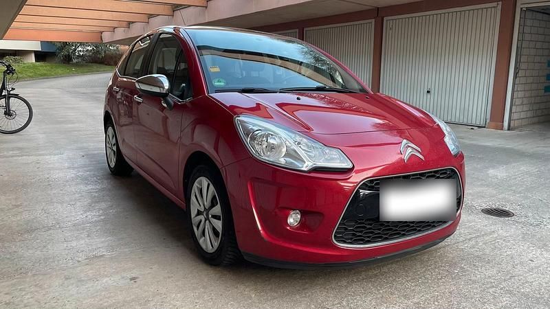 Gebraucht Citroën C3 95 PS (69 kW) 2011 Rot Limousine