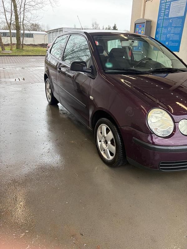 Gebraucht VW Polo 55 PS (40 kW) 2003 Violet Kleinwagen