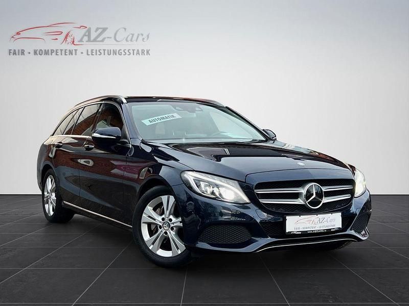 Gebraucht Mercedes C250 204 PS (150 kW) 2014 Blau Limousine