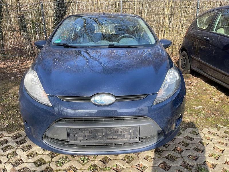 Gebraucht Ford Fiesta Trend 60 PS (44 kW) 2009 Blazerblau Kleinwagen