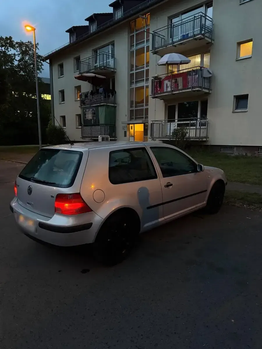 Gebraucht VW Golf III 100 PS (73 kW) 1999 Grau Limousine