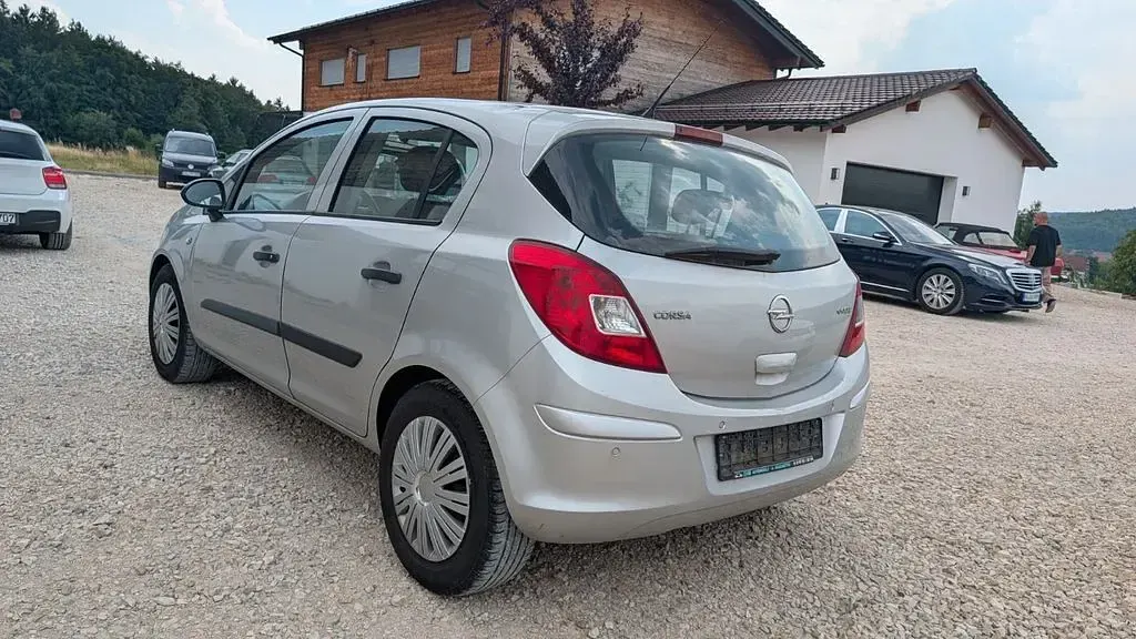 Gebraucht Opel Corsa Selection 86 PS (63 kW) 2014 Silber Kleinwagen