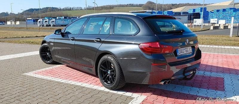 Gebraucht BMW 525 Luxury Line 218 PS (160 kW) 2015 Grau Limousine