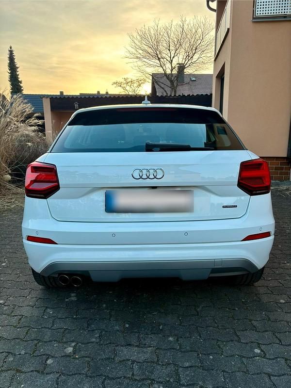 Gebraucht Audi Q2 Design 190 PS (139 kW) 2018 Weiß SUV