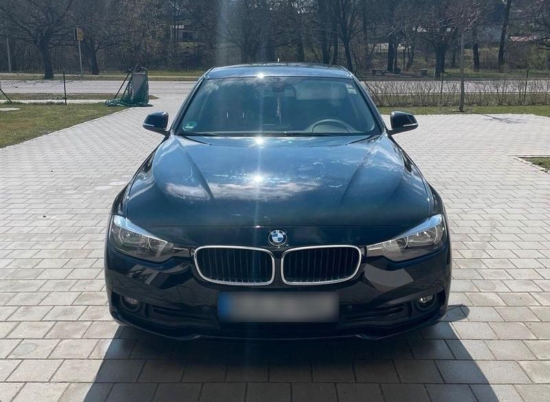 Gebraucht BMW 318 Advantage 150 PS (110 kW) 2016 Schwarz Kombi