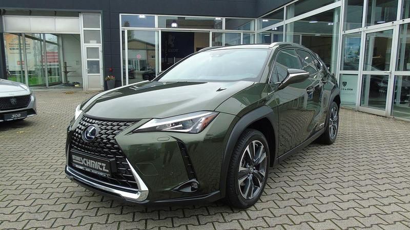 Grün Gebraucht 2022 Lexus UX SUV | 25.990 € - Bild 1/4