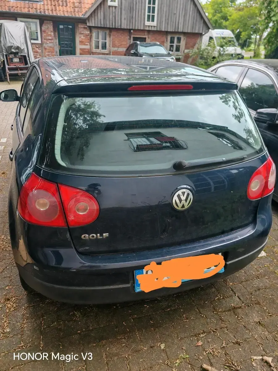 Usata VW Golf IV 75 CV (55 kW) 2005 Blu Berlina