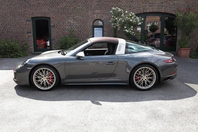 Achatgraumetallic Gebraucht 2019 Porsche 911 Targa 4 Edition Cabrio | 159.790 € (Fairer Preis) - Bild 1/4