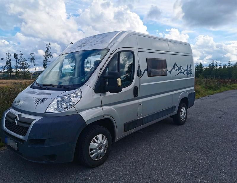 Silber Gebraucht 2010 Citroën Jumper Van / Kleinbus | 14.800 € - Bild 1/4