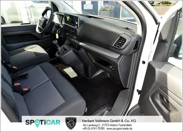 Gebraucht Peugeot Expert 144 PS (105 kW) 2024 Kaolin weiß Van