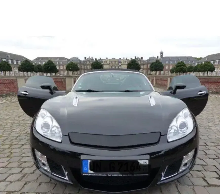 Gebraucht Opel GT Basis 264 PS (194 kW) 2009 Schwarz Cabrio