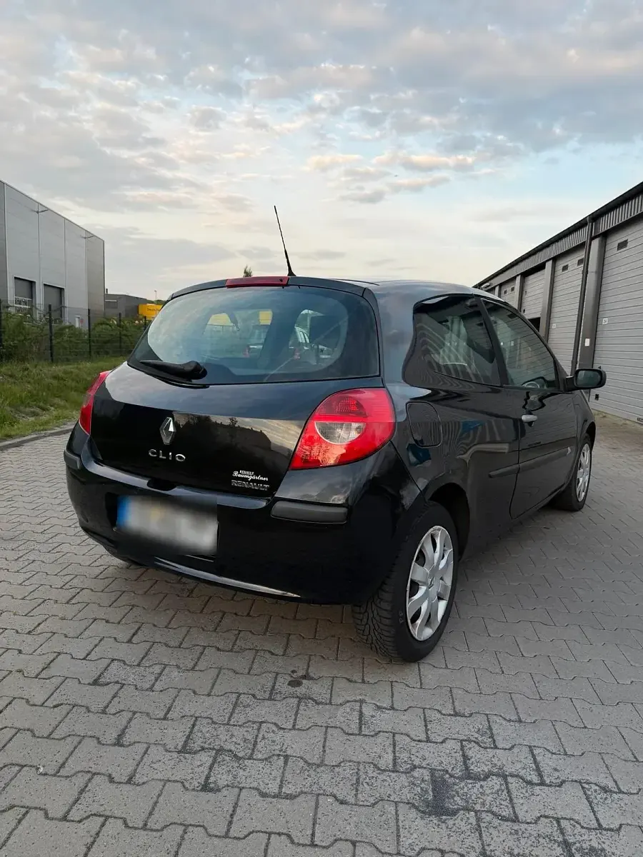Gebraucht Renault Clio 110 PS (80 kW) 2007 Schwarz Kleinwagen