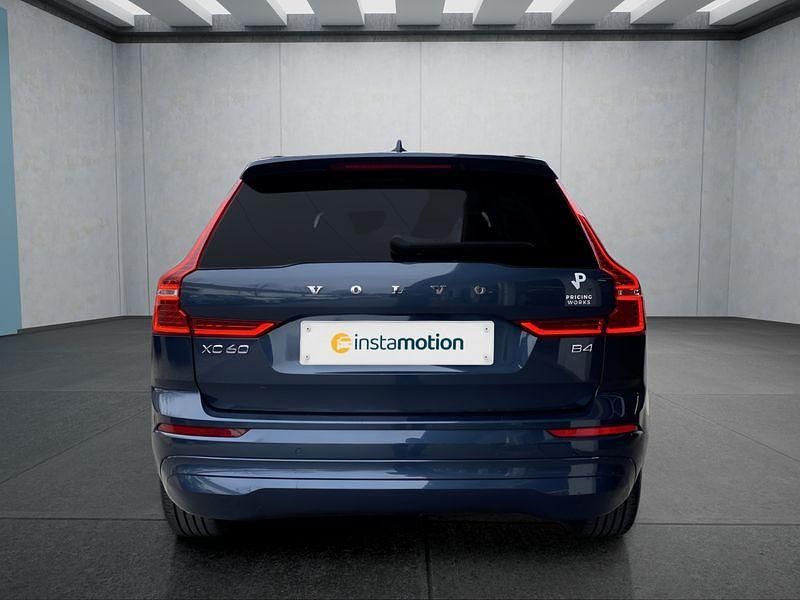 Gebraucht Volvo XC60 Core 197 PS (144 kW) 2023 Blau SUV