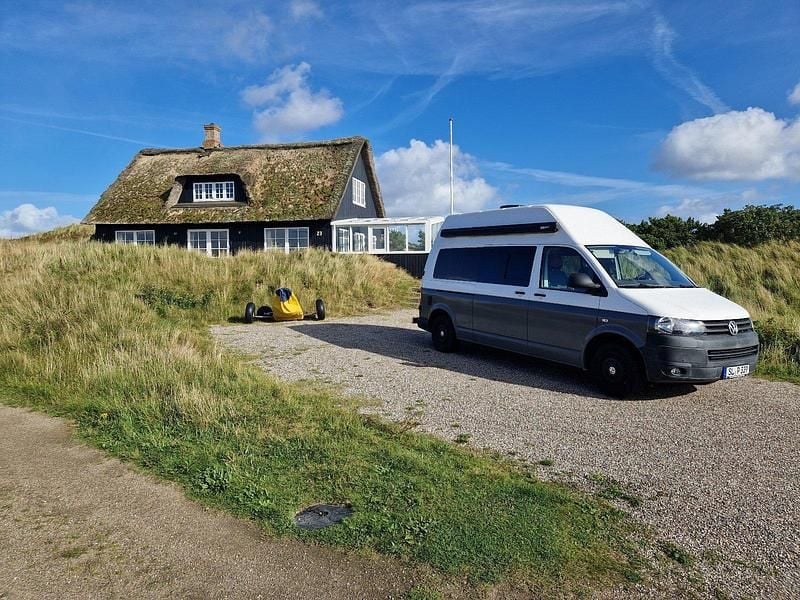 Andere farben Gebraucht 2015 VW T5 Van | 27.000 € - Bild 1/4