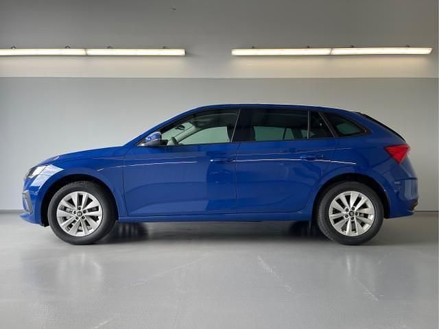 Neu Skoda Scala Selection 116 PS (85 kW) 2025 [k4k4] energy blau Kleinwagen