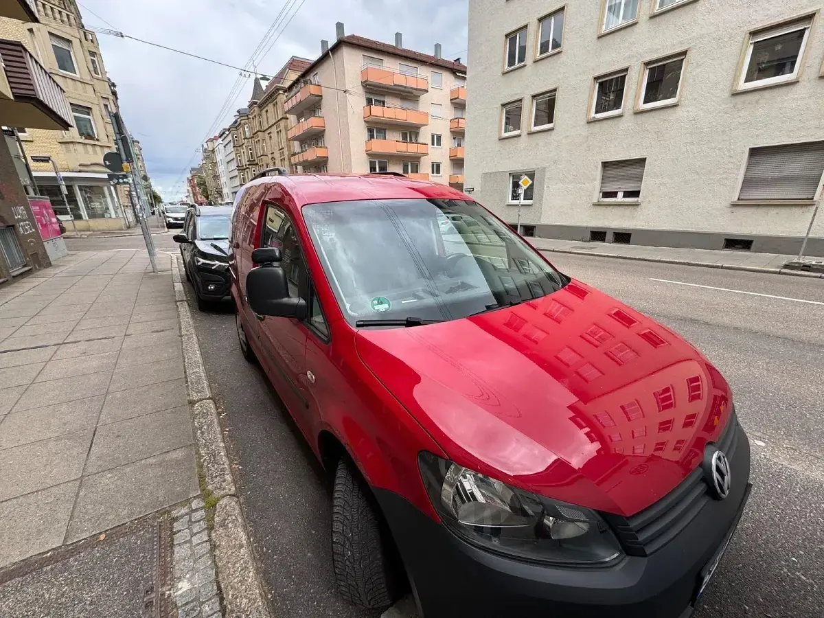 Gebraucht VW Caddy 86 PS (63 kW) 2014 Rot Van / Kleinbus