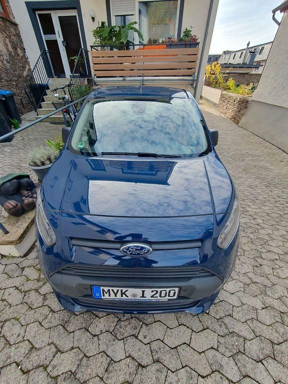 Blau Gebraucht 2018 Ford Tourneo Connect Trend Van / Kleinbus | 14.850 € (Guter Preis) - Bild 1/4