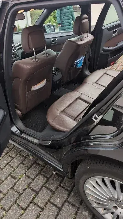 Gebraucht Mercedes E350 Avantgarde 231 PS (169 kW) 2010 Schwarz Kombi