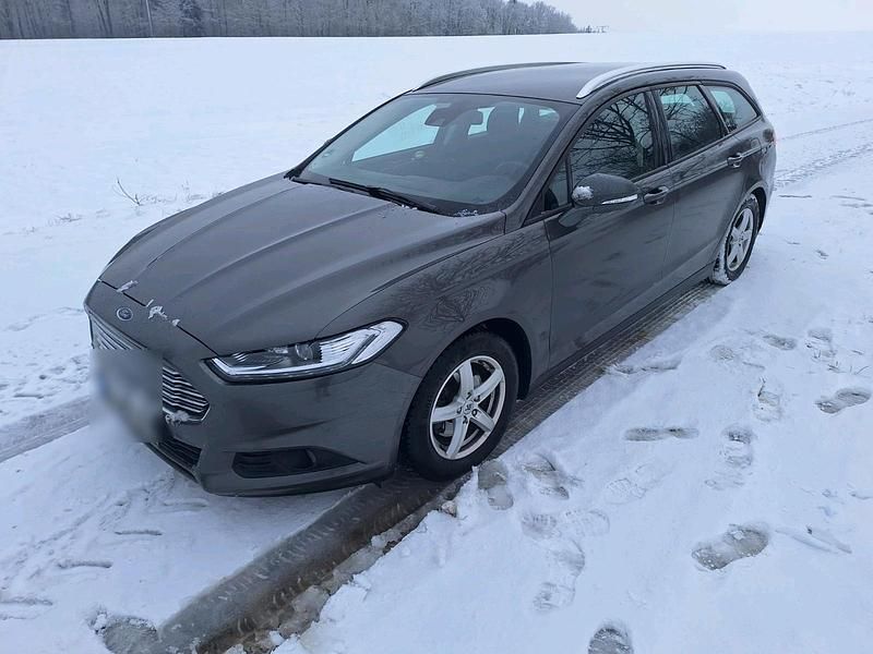 Grau Gebraucht 2017 Ford Mondeo Kombi | 9.900 € (Guter Preis) - Bild 1/4