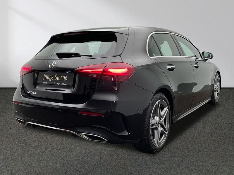 Gebraucht Mercedes A200 AMG 150 PS (110 kW) 2024 Schwarz Limousine
