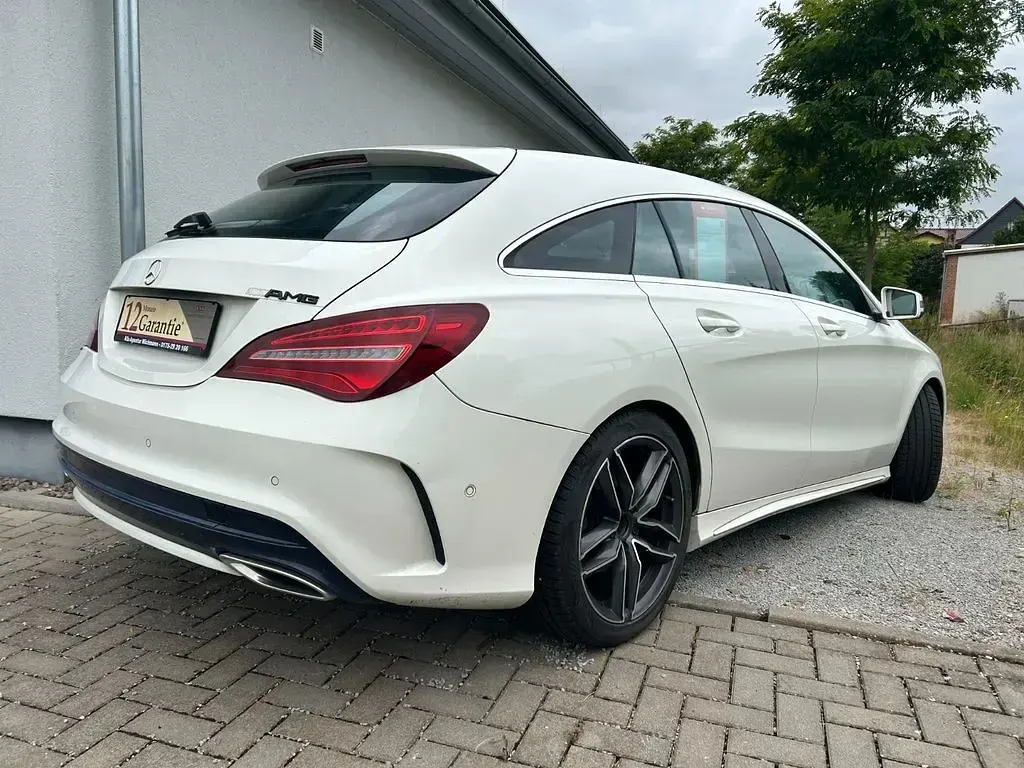 Gebraucht Mercedes CLA180 Shooting Brake 122 PS (89 kW) 2016 Weiß Kombi