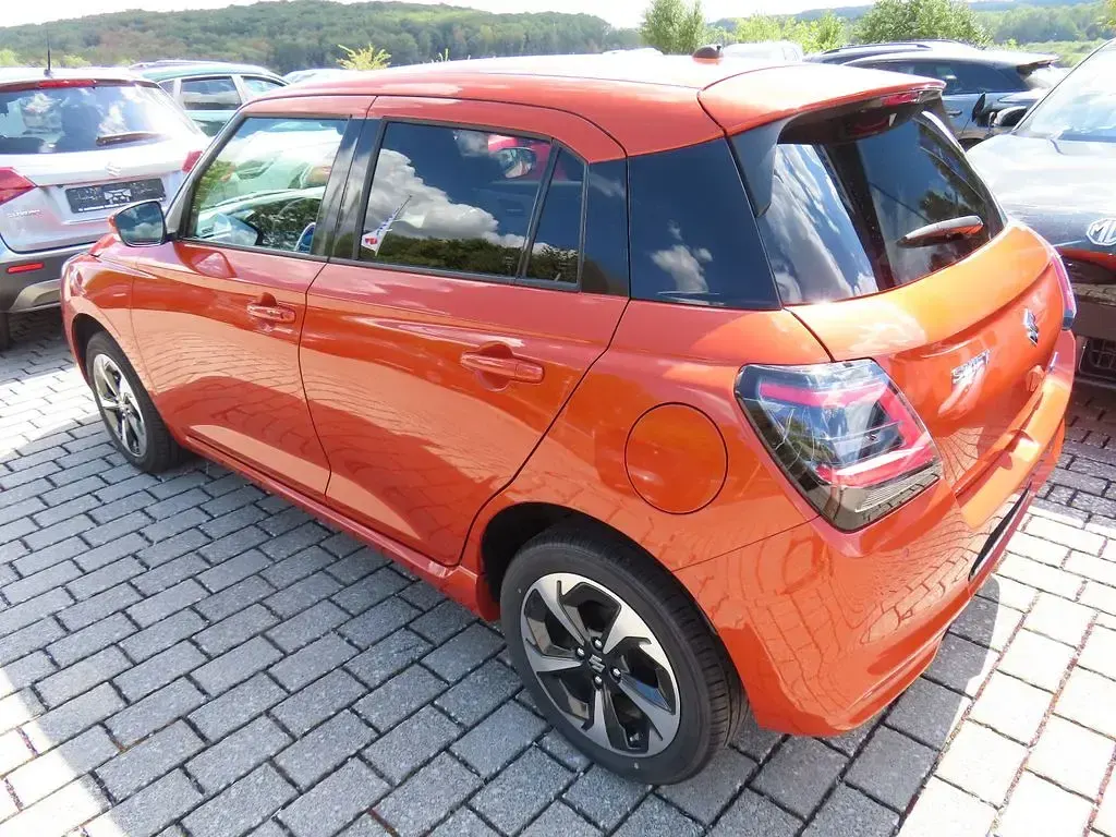 Gebraucht Suzuki Swift Comfort+ 83 PS (61 kW) 2026 Orange Kleinwagen