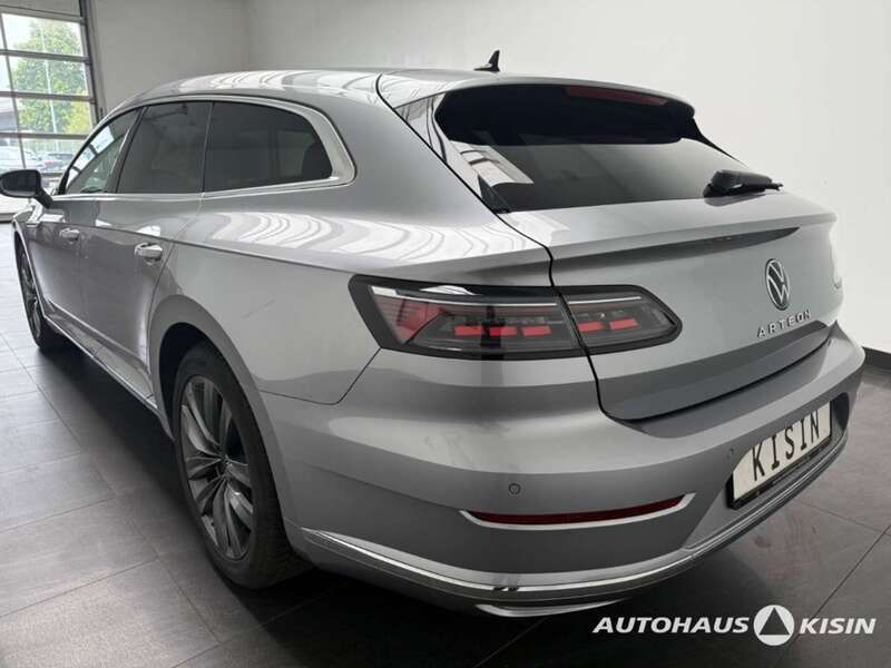 Gebraucht VW Arteon Elegance 150 PS (110 kW) 2023 Silver metallic Kombi