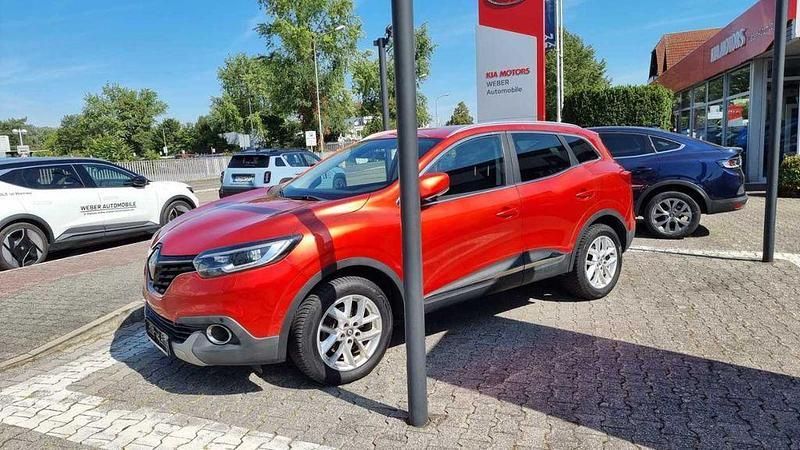 Rot Gebraucht 2017 Renault Kadjar XMOD SUV | 15.970 € (Fairer Preis) - Bild 1/4